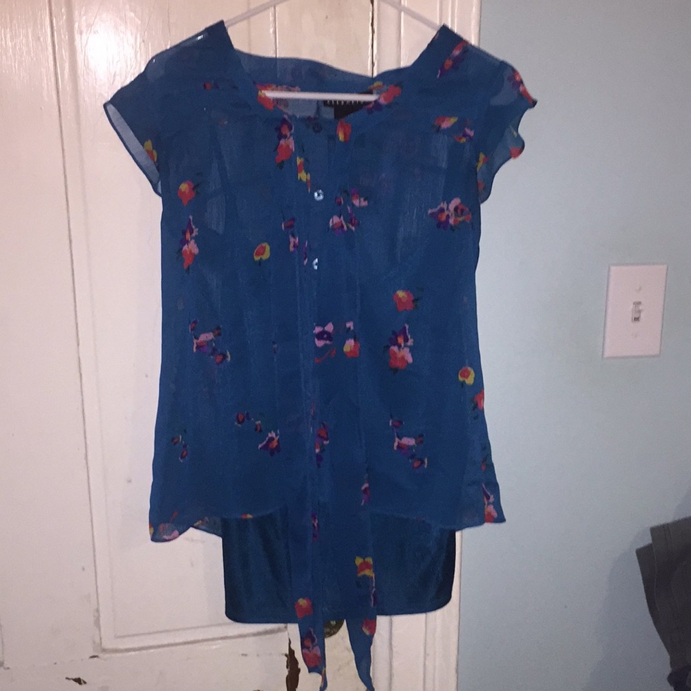 floral blouse